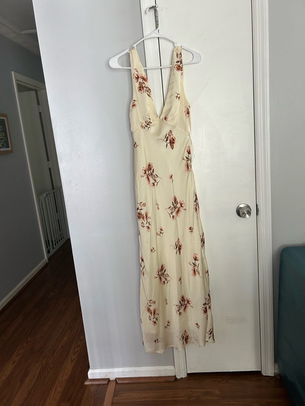 Jessica Simpson Cream Maxi Dress with Rose Floral Print